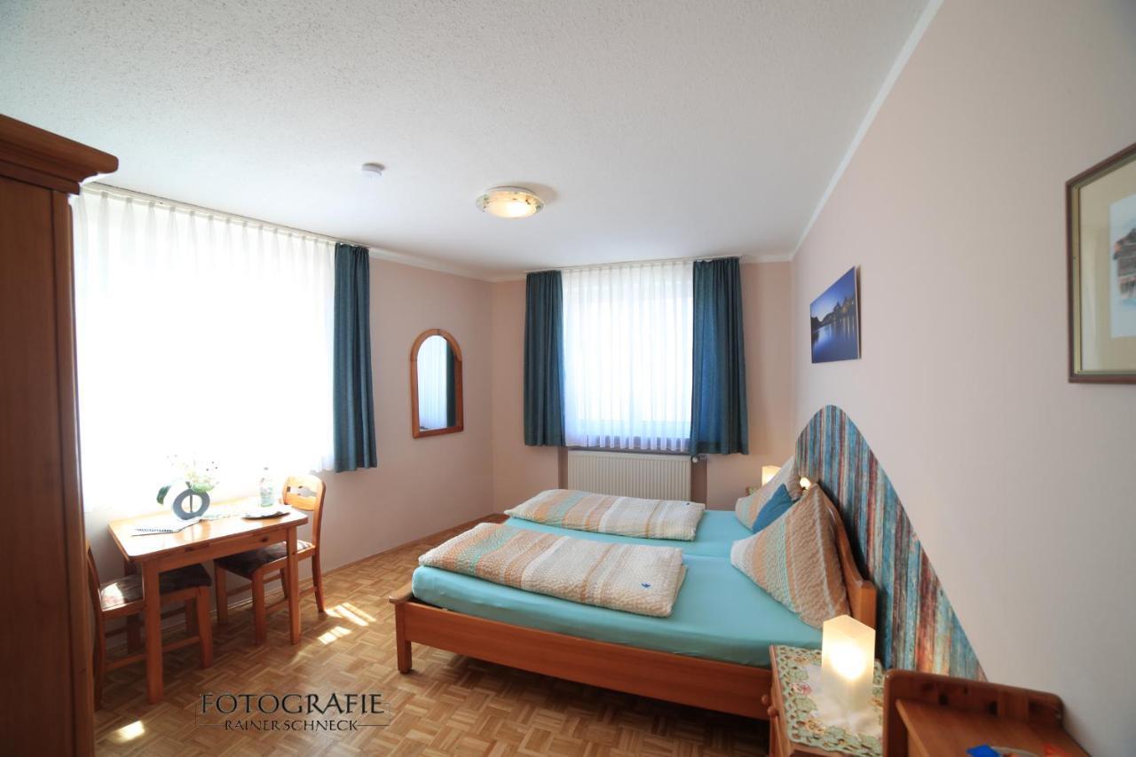 Cafe Am Donautor Hotel เคลไฮม์ ภายนอก รูปภาพ